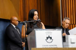 Ontem tive a honra de participar da certificação dos alunos do Projeto Câmara Educação de Jovens e Adultos - CAEJA. 

Na oportunidade, recebi, simbolicamente, 4 sugestões de projetos de lei elaborados por eles. Estes projetos serão apresentados às Comissões temáticas. 

Voltado para os estudantes da EJA da Rede Municipal, tem como objetivo o foco na construção de conhecimentos sobre a formulação e funcionamento das políticas públicas e a atuação do Legislativo Municipal.

Parabéns aos alunos, e os demais envolvidos nessa iniciativa que contribui para o fortalecimento da educação e da cidadania em nossa cidade! 

Uma parceria entre a Secretaria Municipal de Educação e a Câmara Municipal de Belo Horizonte, que visa promover a formação cidadã dos alunos e estimular a participação social.👏 

#EducaçãoCidadã #EducaçãoDeJovensEAdultos #PolíticasPúblicas #LegislativoMunicipal #BeloHorizonte